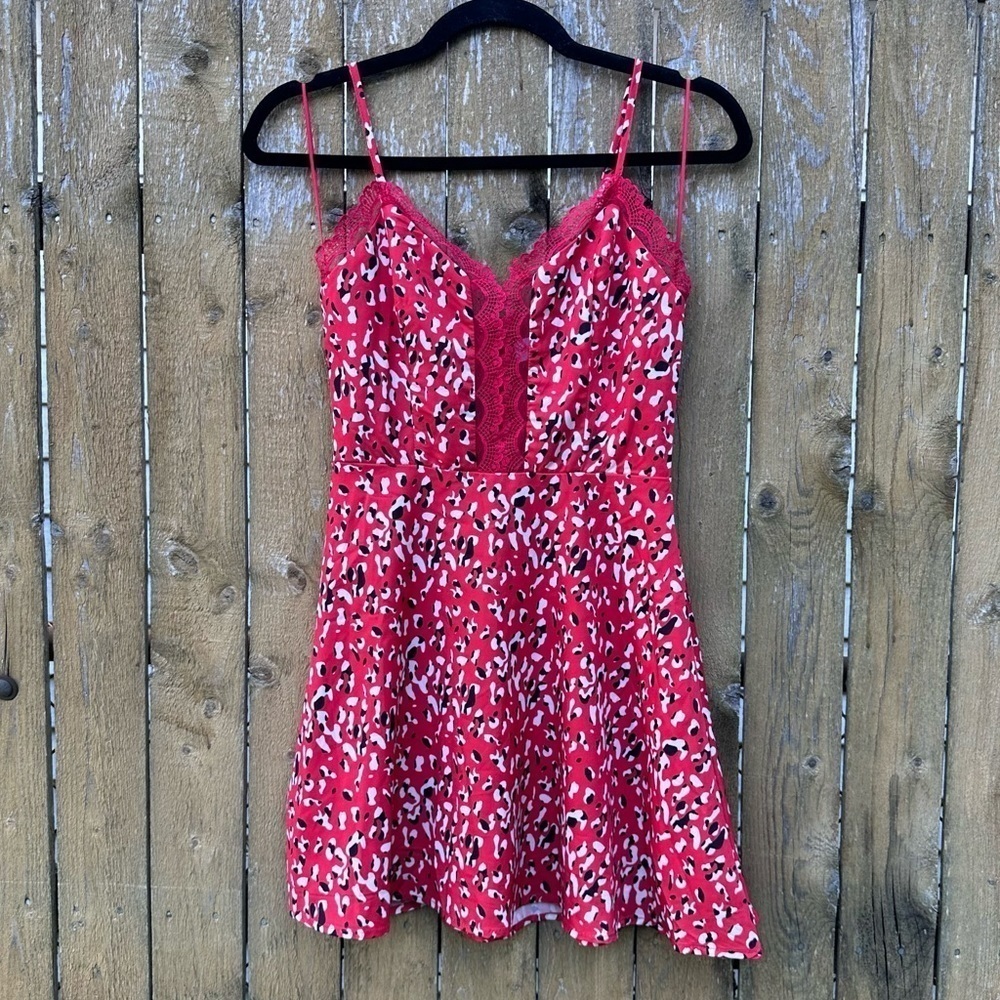 Revolve Superdown Brianna Red Leopard Lace Mini Dress Sz XS - Picture 2 of 15